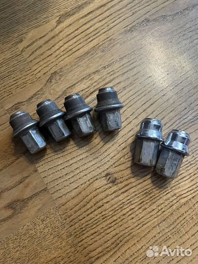 Колесные гайки, закрытые т121.5 L43.1 mM