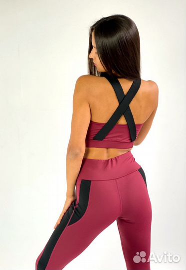 Костюм для йоги и фитнеса женский