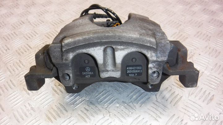 Суппорт передний правый Mercedes-Benz GLE C292