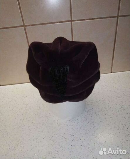 Шапка женская мутоновая