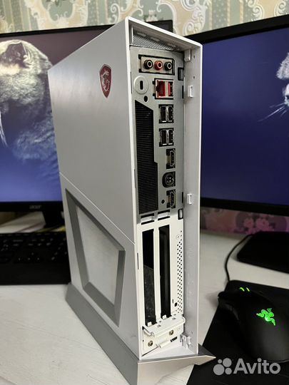 Корпус с блоком питания MSI