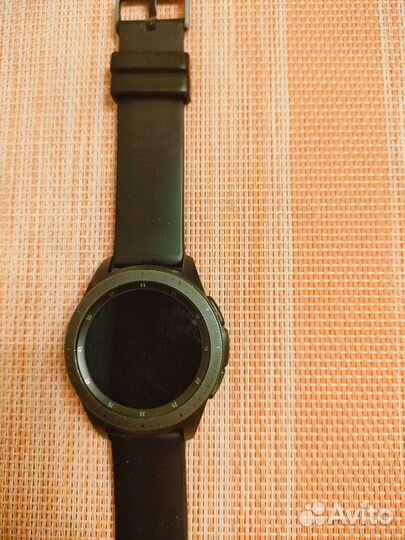 Samsung Galaxy Watch sm-r810