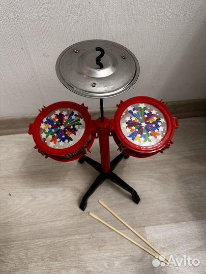 Игрушечный барабан