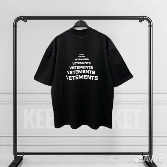 Футболка Vetements
