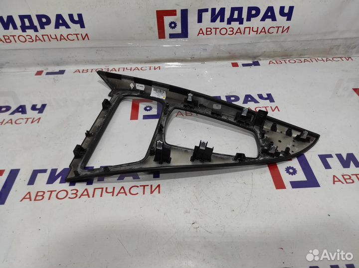 Накладка центральной консоли BMW 6 (F13) 511692427