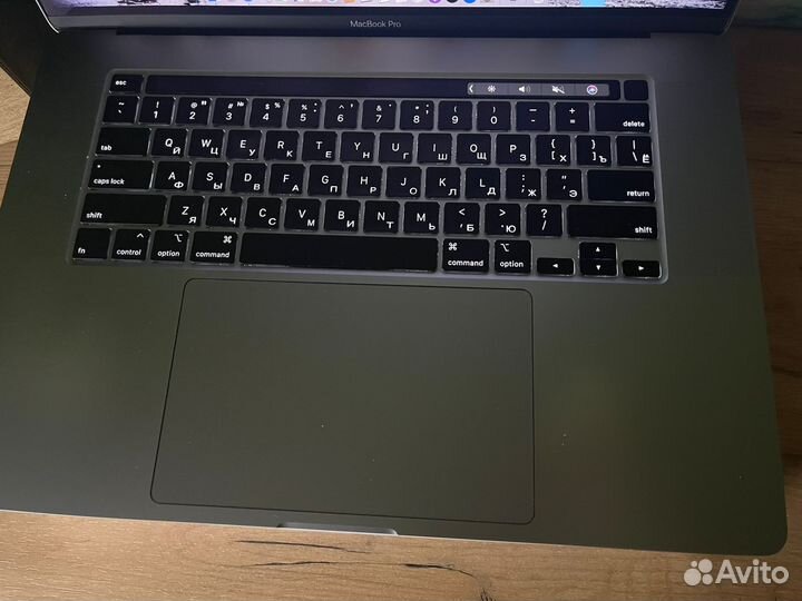 Macbook pro 16 2019 i7 16 512 8gb video