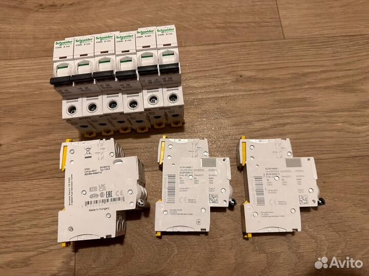 Schneider Electric автоматы Acti9 и рубильник