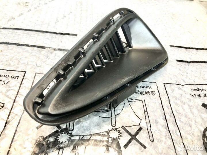 Заглушка бампера передняя Toyota Camry XV50