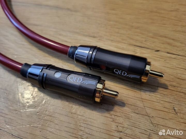 Межблочный RCA Chord Crimson Plus + разъёмы QED