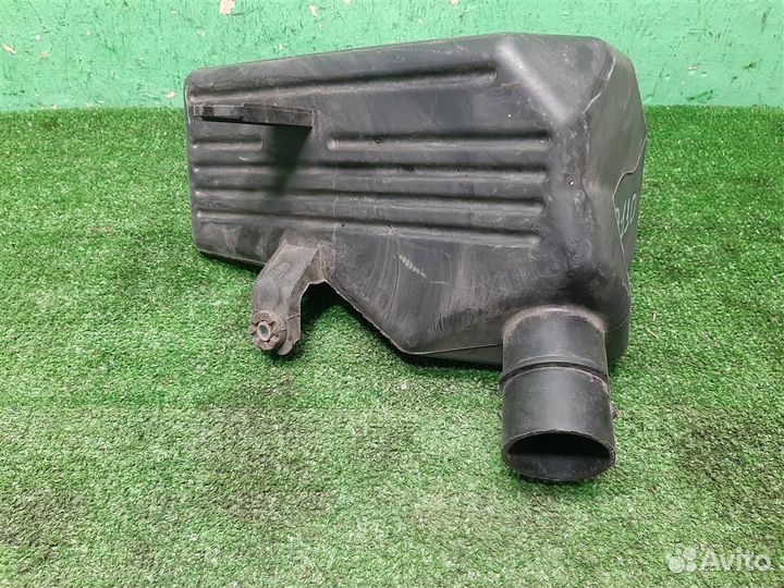 Резонатор воздушного фильтра Suzuki Grand Vitara