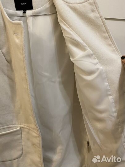 Женское белое пальто insity 42р
