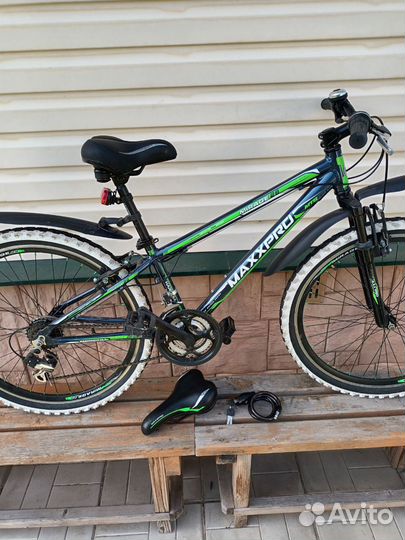 Велосипед горный / спортивный Maxxpro