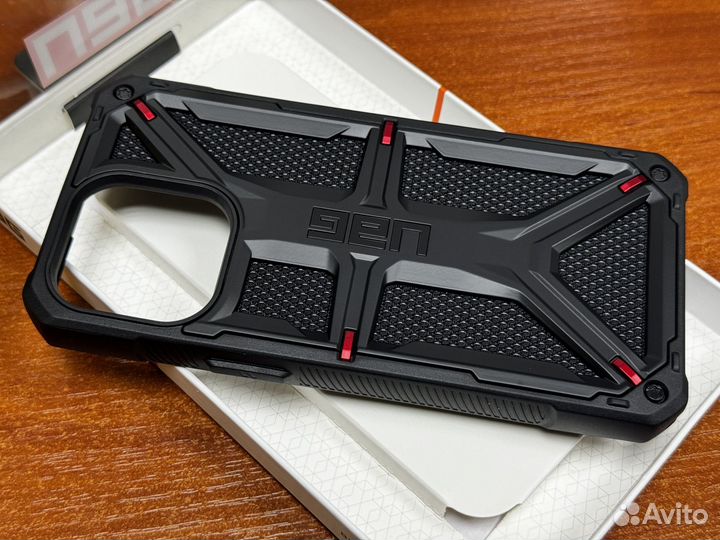 Чехол Uag Monarch 15 Pro MAX 6.7