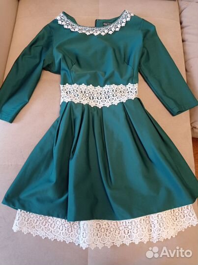 Платье нарядное женское 44