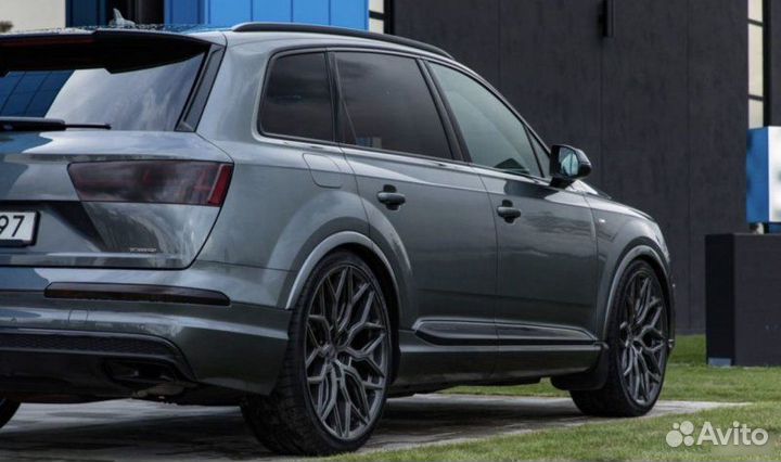 Кованые диски в стиле Vossen для Audi Q7 R23