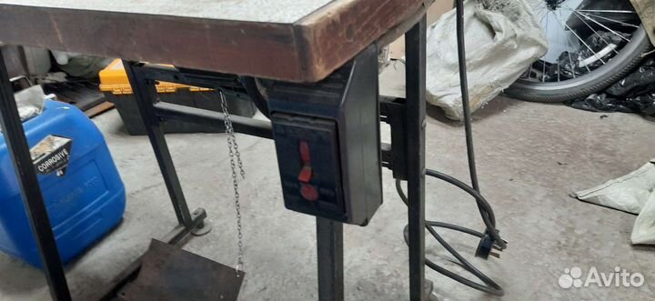 Швейная машина бу электрическая