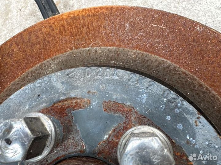 Ступица передняя правая Chrysler 300C LD EXF 2014