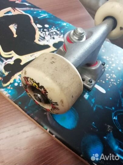 Скейтборд в хорошем состояние