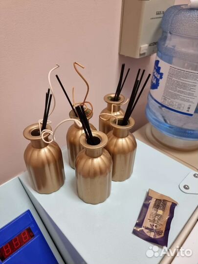 Стеклянные вазы около 15 см