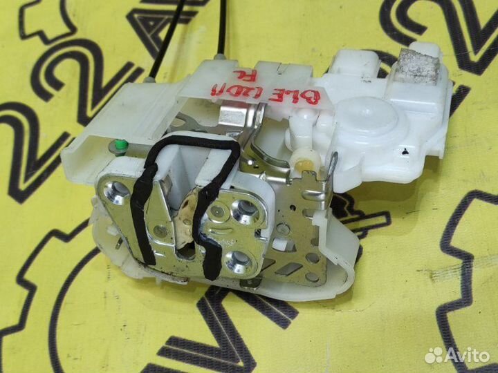 Замок двери передний левый Subaru Legacy BLE EZ30D