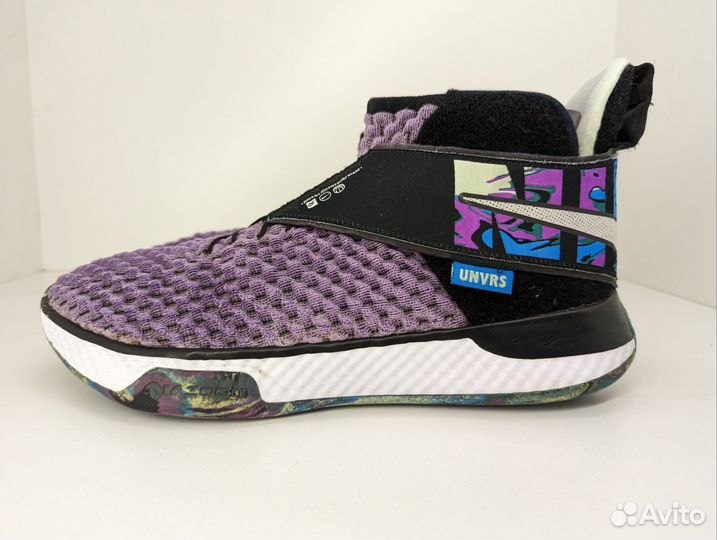 Кроссовки баскетбольные Nike Zoom unvrs 10,5us