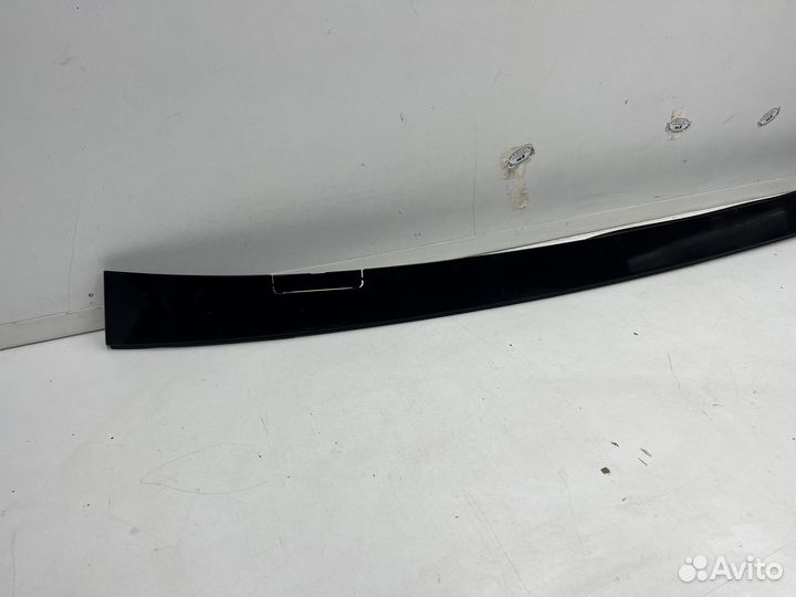 Молдинг крыши Mercedes Benz C class W204