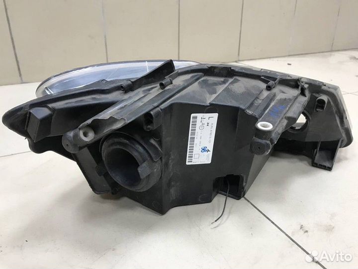 Фара левая Volkswagen Polo