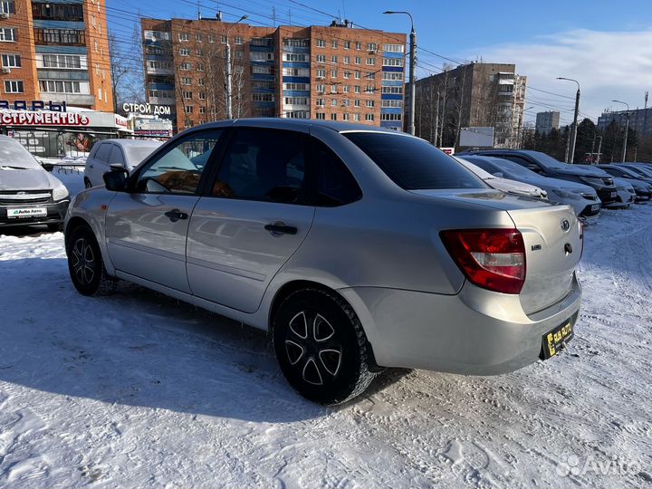 LADA Granta 1.6 МТ, 2017, 75 000 км