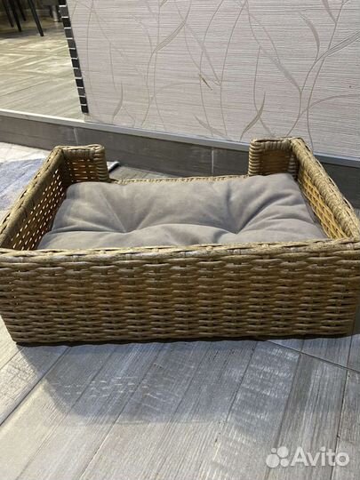 Лежак для кошечек и собак