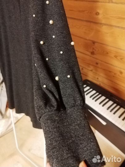 Платье теплое прямое 42 44