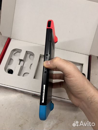 Прошитая Nintendo Switch rev. 2 Neon