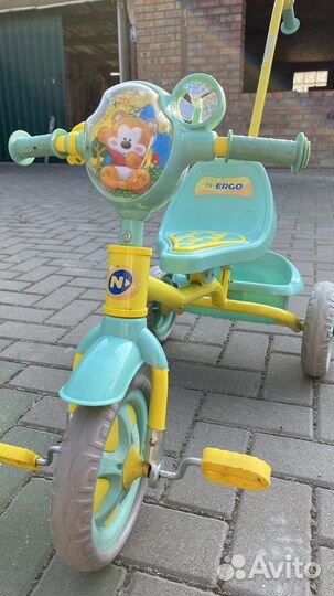 Трехколесный велосипед