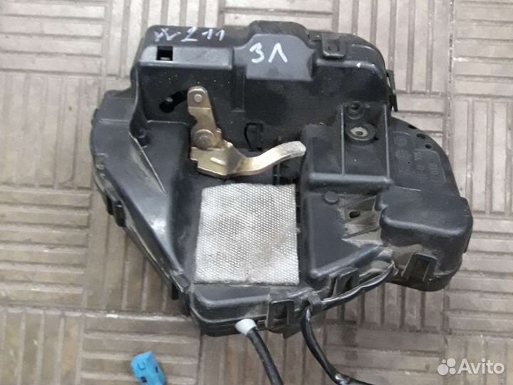 Замок задний левый Mercedes W211