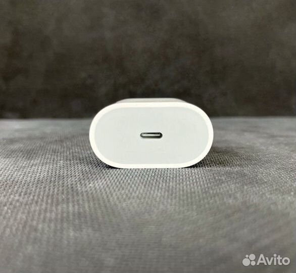 Блок питания iPhone type-c 20w