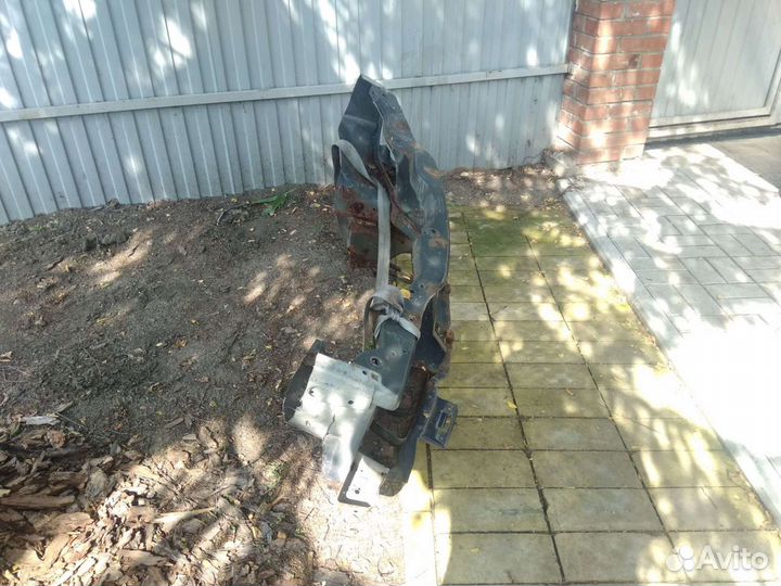 Передняя панель (телевизор) Suzuki Grand Vitara XL