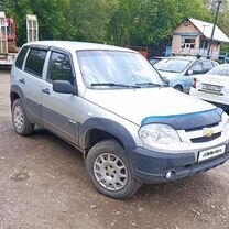 Chevrolet Niva 1.7 MT, 2011, 120 000 км, с пробегом, цена 630 000 руб.