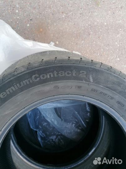Continental ContiPremiumContact 215/60 R16