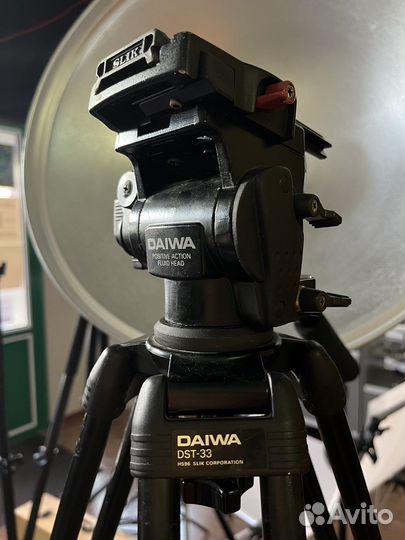 Штатив Slik Daiva