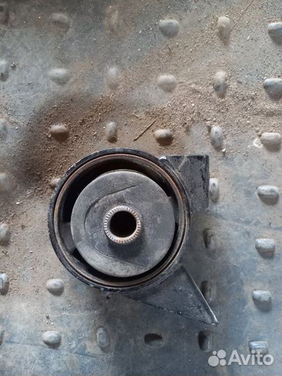 Подушка двигателя Hyundai Accent G4EC 2008