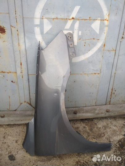 Крыло переднее правое Geely Emgrand ес7 хетчбэк