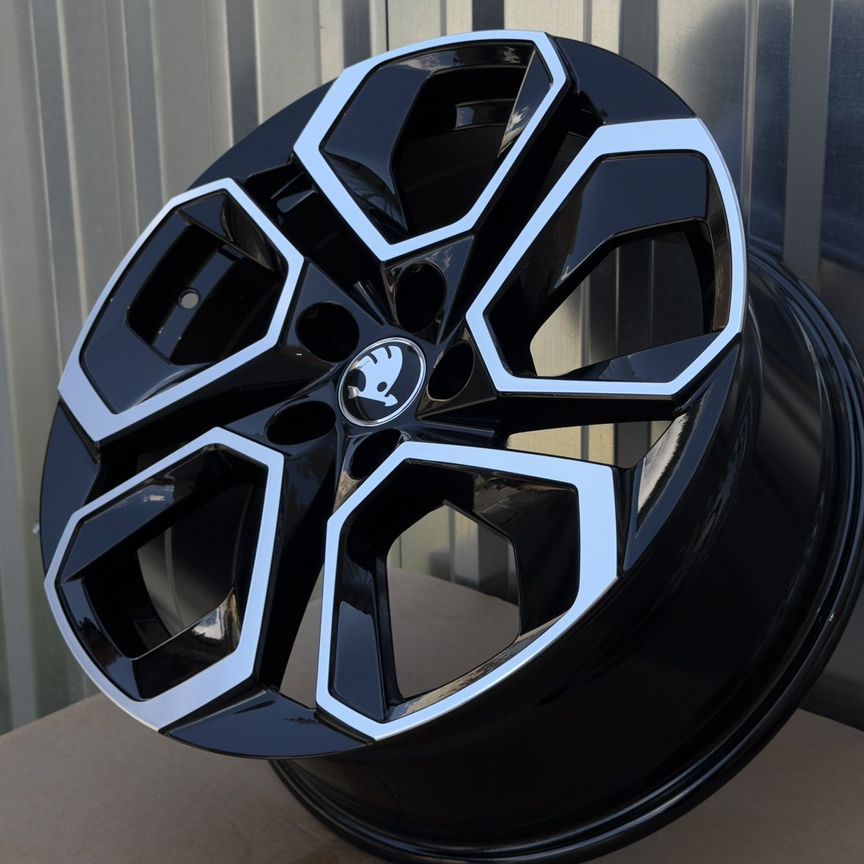 Литые диски Powcan 7.5×R17 5×100