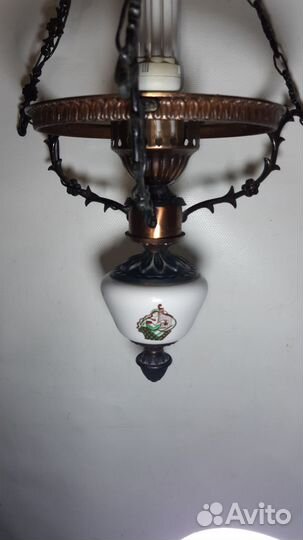 Настольные лампы и бра зик