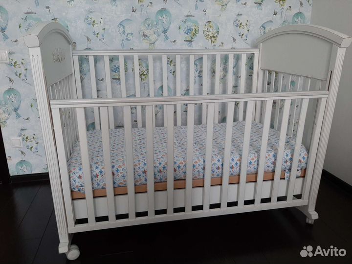 Детская кроватка