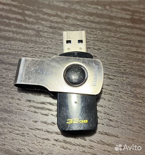 Флеш карта Kingston 32 GB