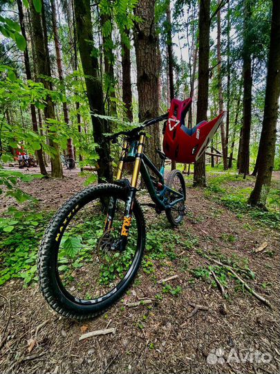 Велосипед Commencal-Furious-2019 (L)