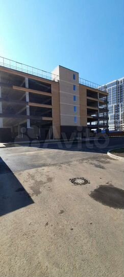 Машиноместо, 14 м²