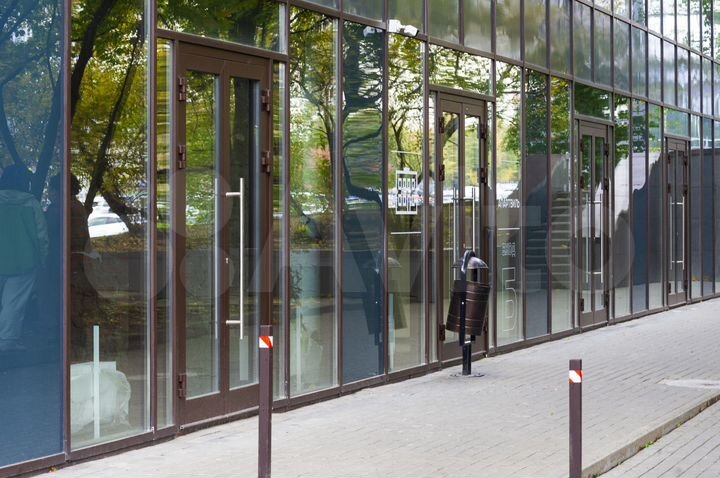 Торговое помещение, 210.9 м²