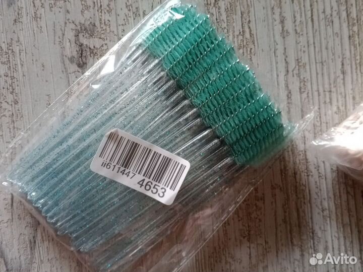 Щёточки для ресниц и бровей