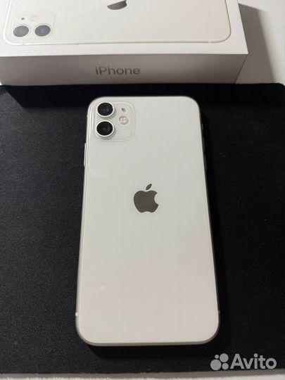 iPhone 11, 64 ГБ