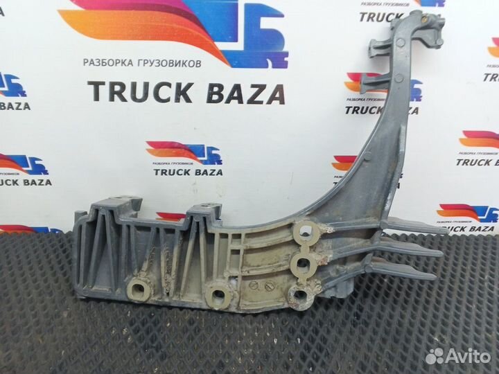 Кронштейн подножки левый Daf XF106